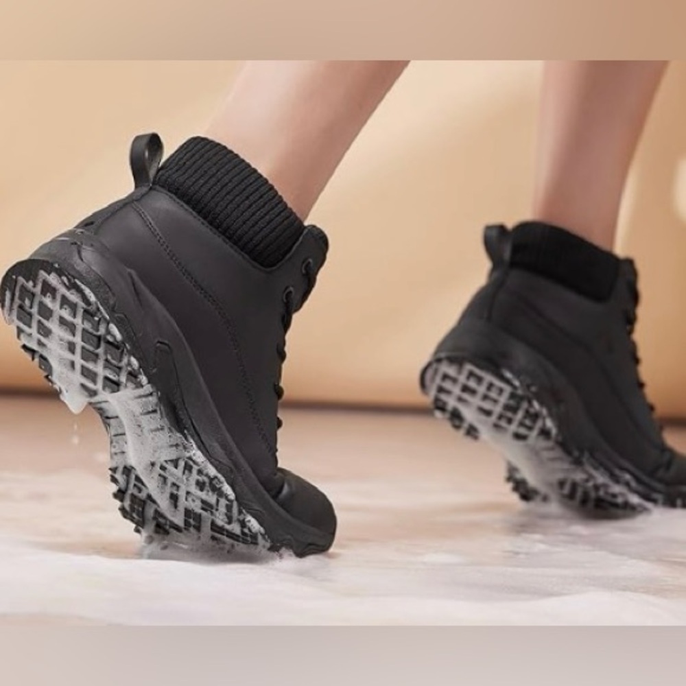 women’s Slipper Resistant and Waterproof Black Boots Size 8 - Picture 6 of 16